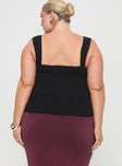 Princess Polly Curve  Crop top Fixed shoulder straps, ruched bust, elasticated band at bust Non-stretch, fully lined