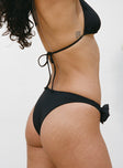 Bikini bottoms Rose detail, high cut leg, cheeky style bottom Good stretch, fully lined