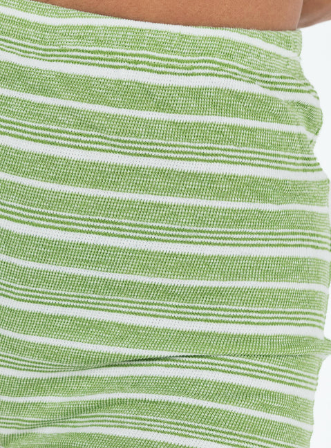 Shorts Striped print Knit material High rise Elasticated band at waist Good stretch Unlined 