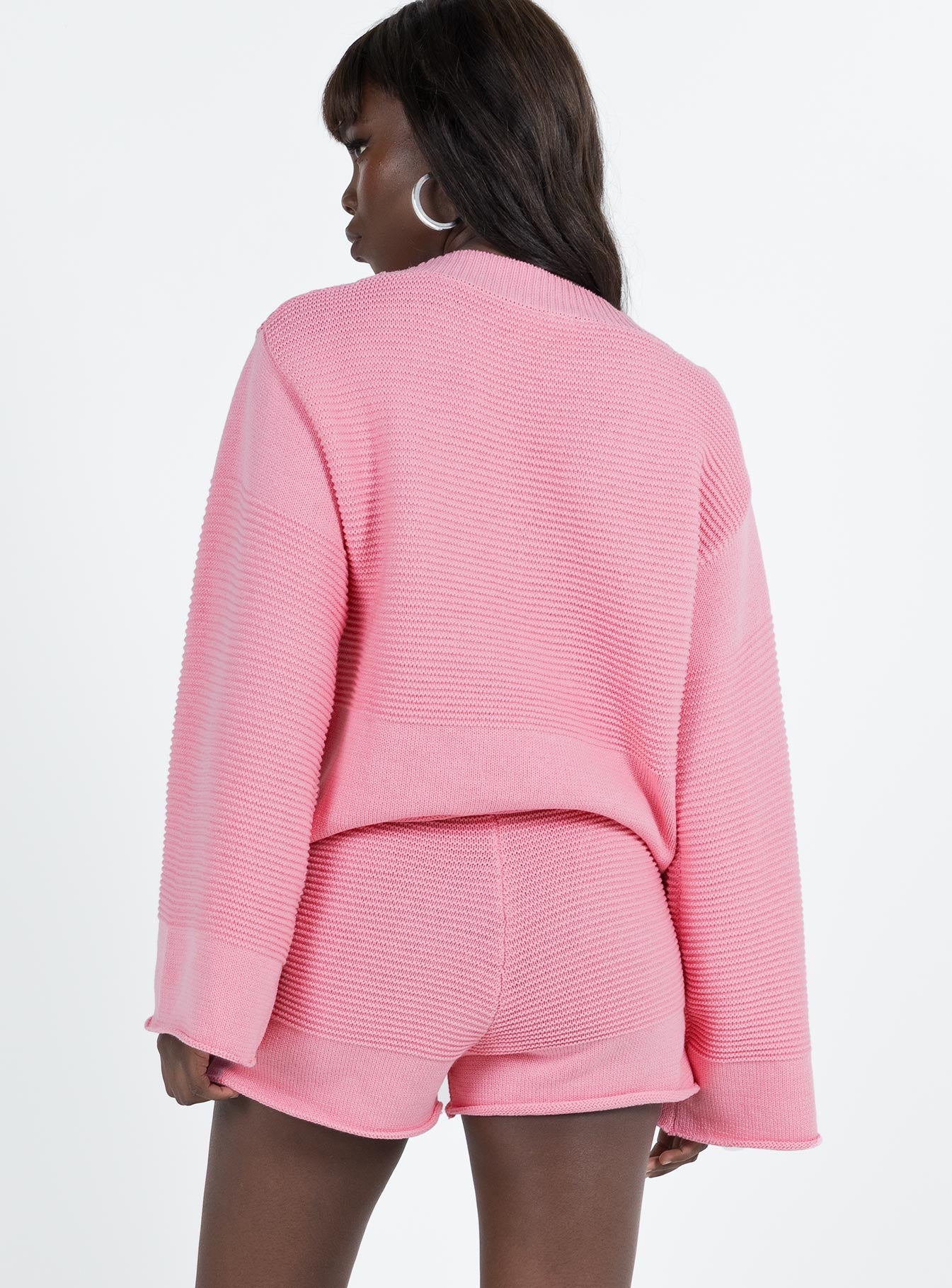 Matching set Knit material Sweater Drop shoulder Shorts Thick elasticated waistband Good stretch