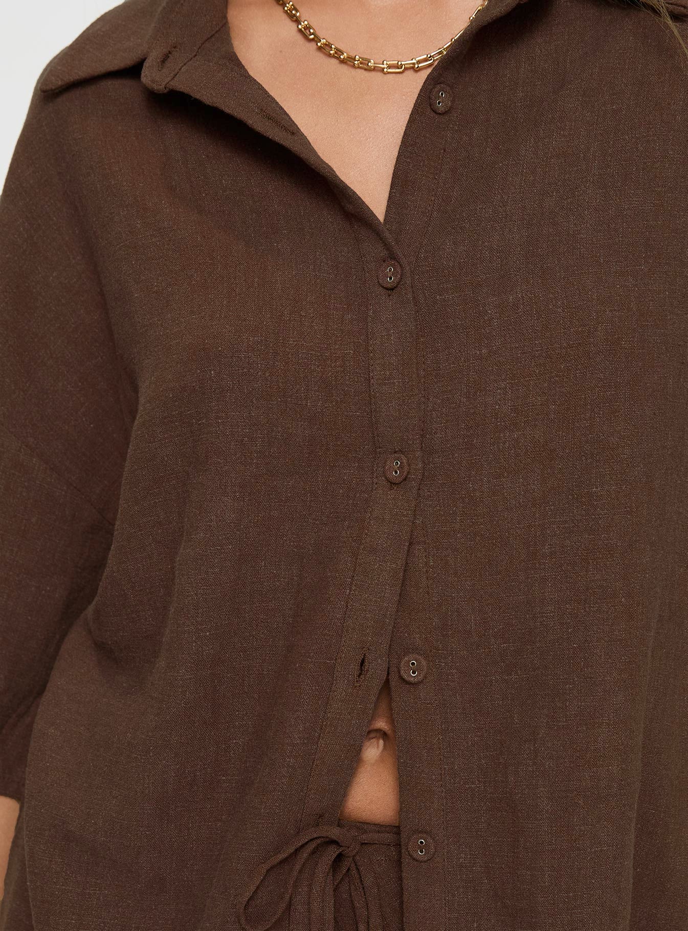 Brown Linen shirt Relaxed fit, button fastening, lapel collar