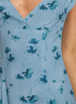 Floral print maxi dress Fixed shoulder straps, v-neckline, invisible zip fastening down side