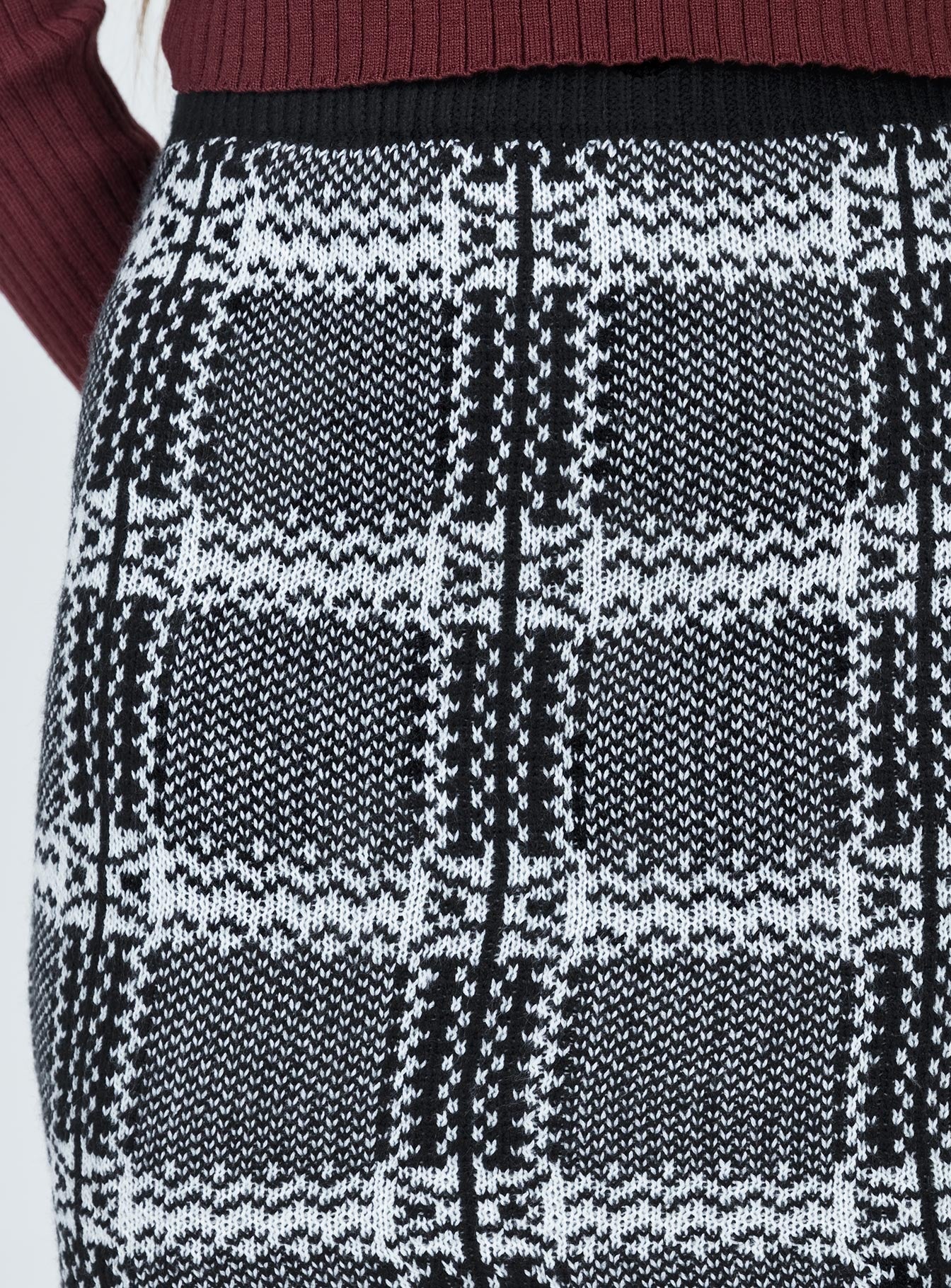 Tori Mini Skirt Black / White