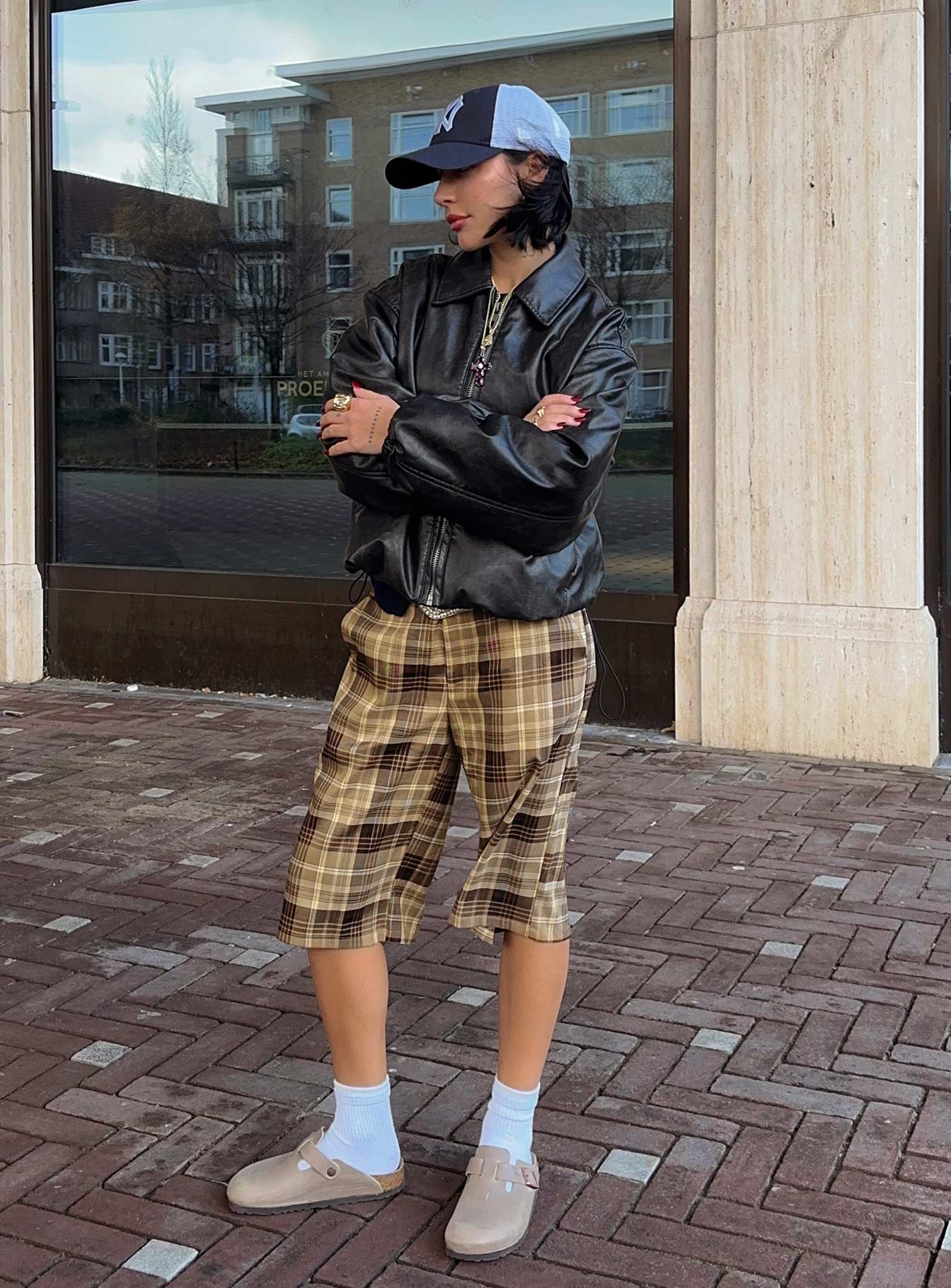 Plaid culottes Low rise, belt looped waist, twin hip pockets