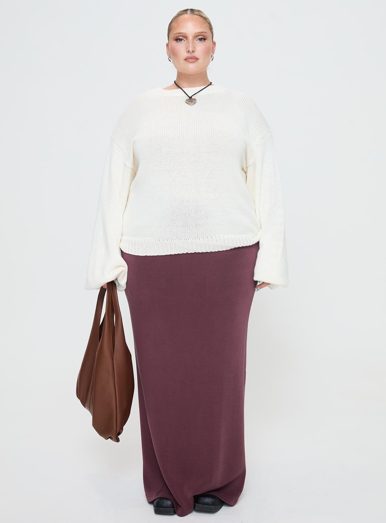 Princess Polly Curve  Sweater Oversized fit, thick knit material, rounded neckline, relaxed sleeves, drop shoulder Good stretch, unlined
