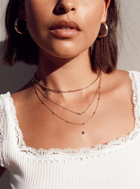 Elkie Dainty Necklace Set Gold