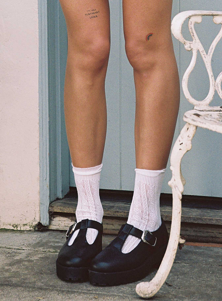 Kershaw Lace Socks White