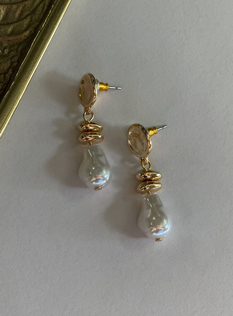 Karolina Pearl Drop Earrings Gold / White